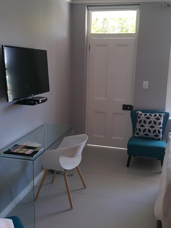 Bed and Breakfast The Vibe Dorp Street Stellenbosch Exterior foto