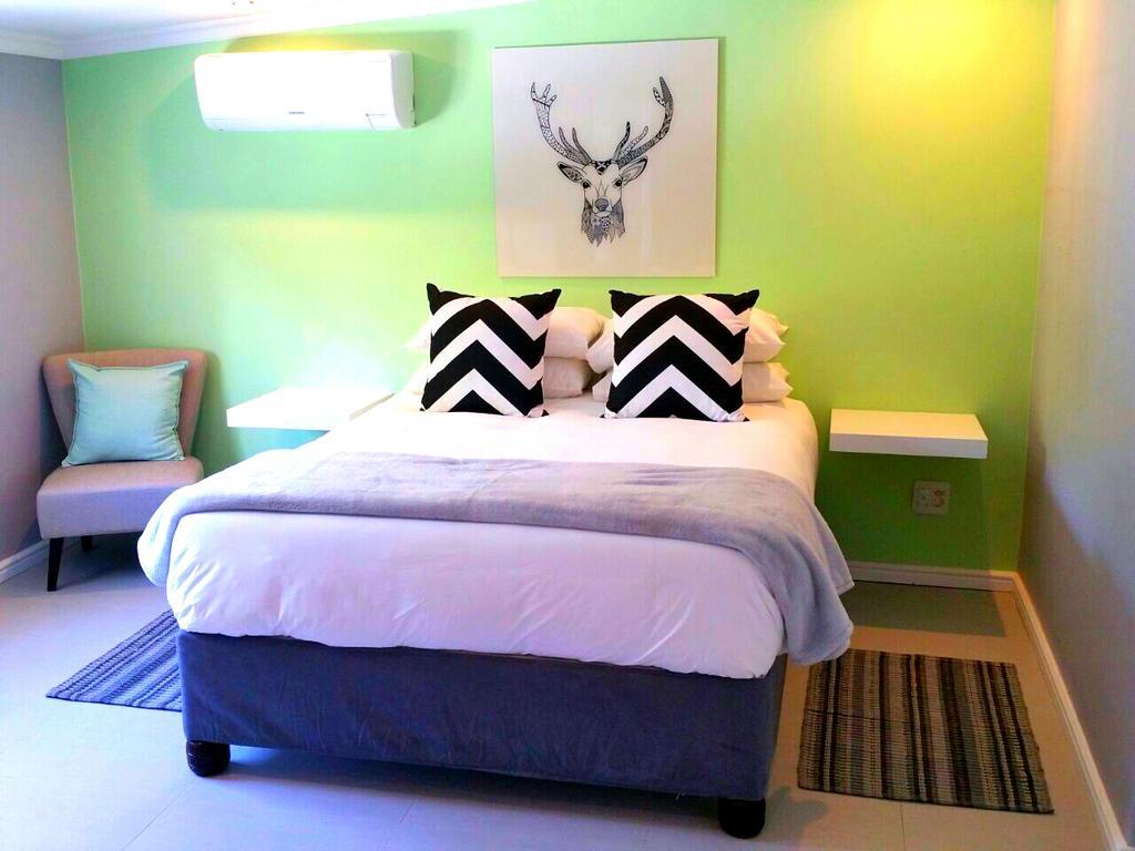 Bed and Breakfast The Vibe Dorp Street Stellenbosch Exterior foto